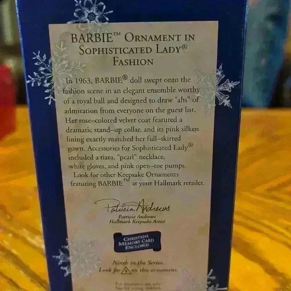 2002 Hallmark Keepsake Ornament  Barbie In Sophisticated Lady Fashion - Picture 3 of 4